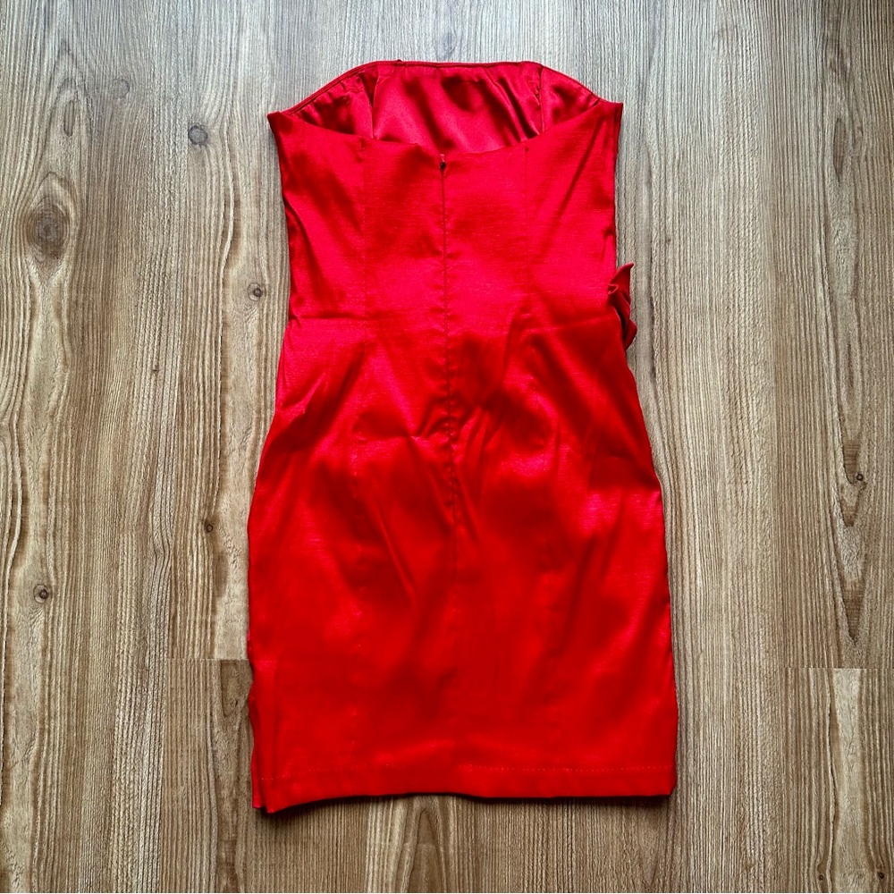 Cache Strapless Red Dress - Picture 4 of 5